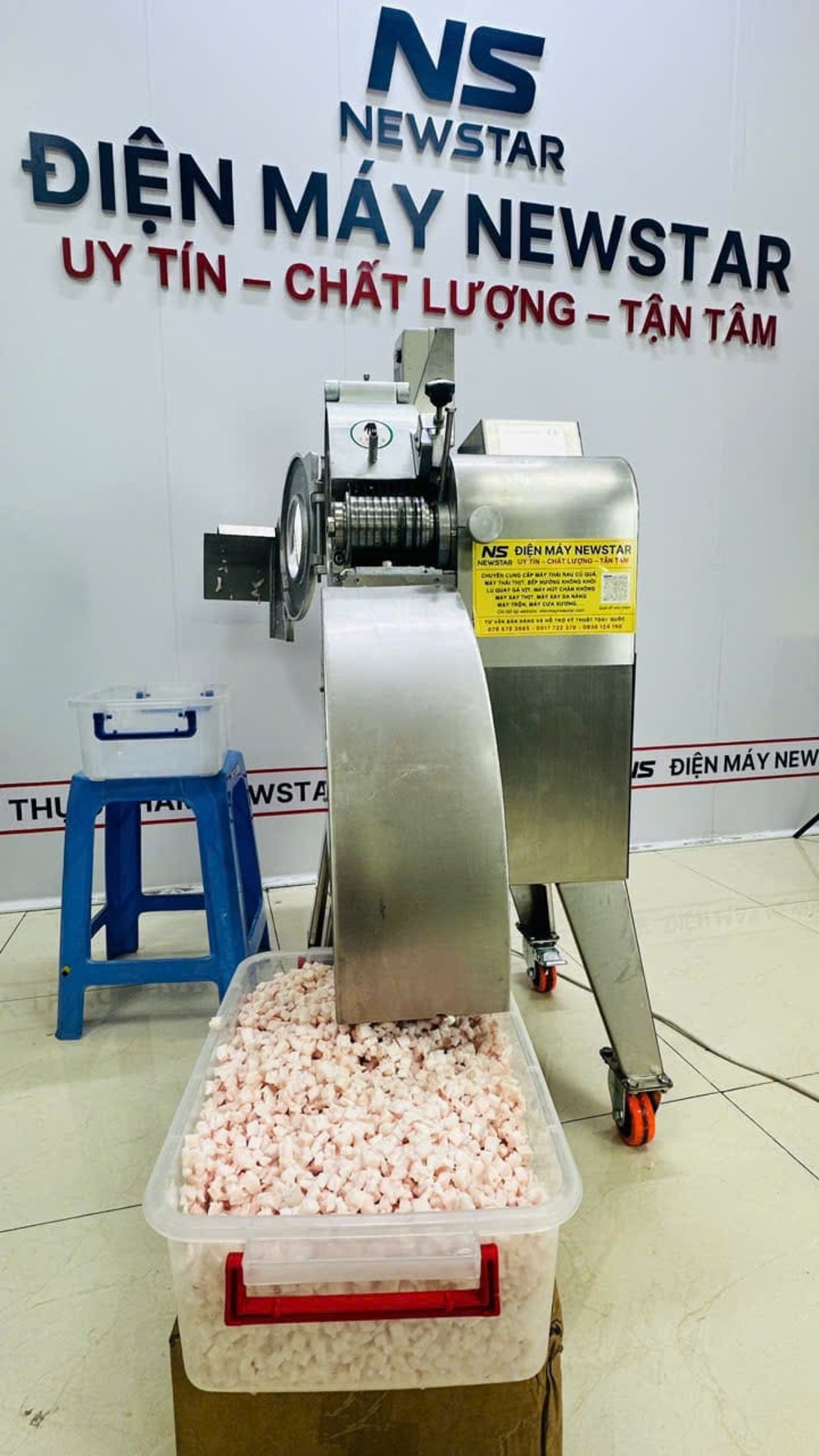 Máy thái hạt lựu YQC120 chuyên cắt thịt tươi, mỡ heo và rau củ quả